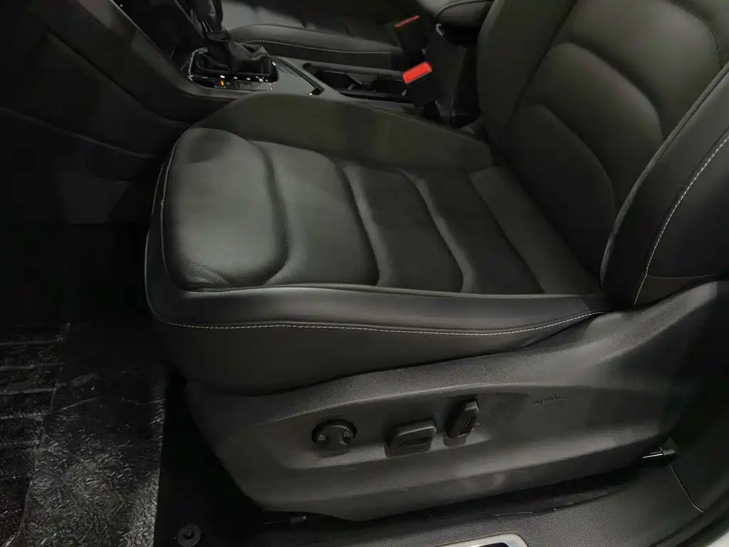 Volkswagen Tiguan L — миниатюра 20