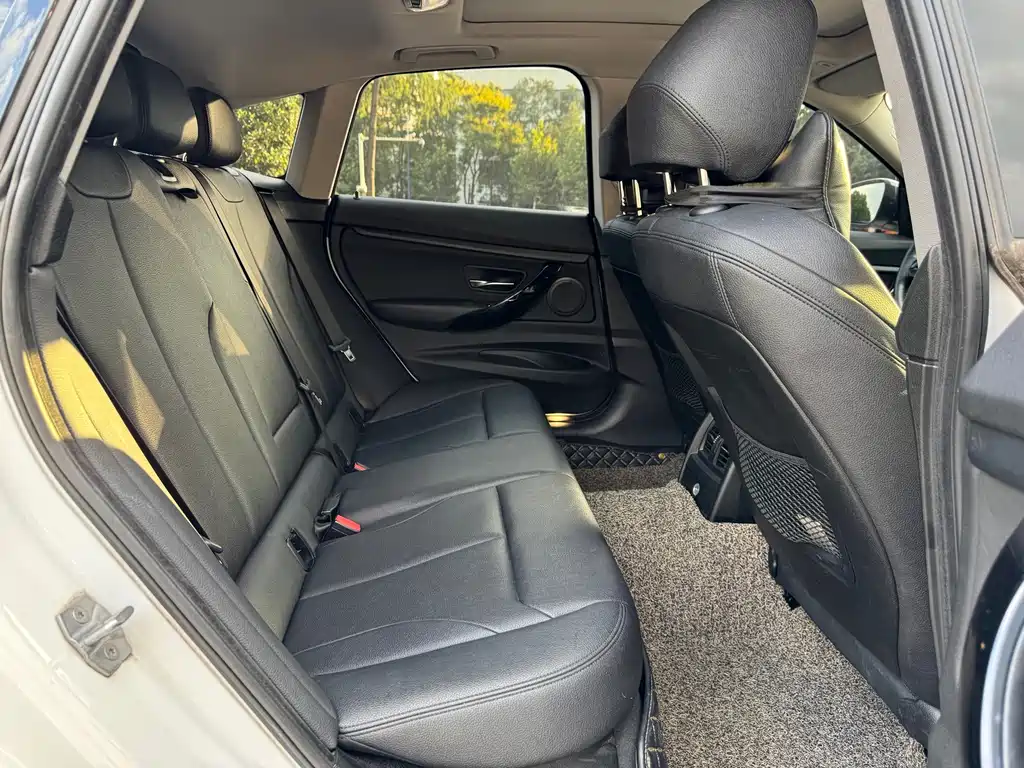 BMW 3 Series GT — миниатюра 15