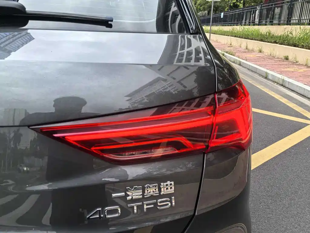 Audi Q3 — фотографии объявления, Фото 10