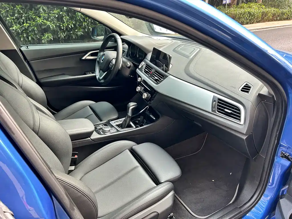 BMW 1 Series — миниатюра 8