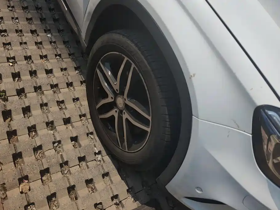 Mercedes-Benz GLA — миниатюра 6