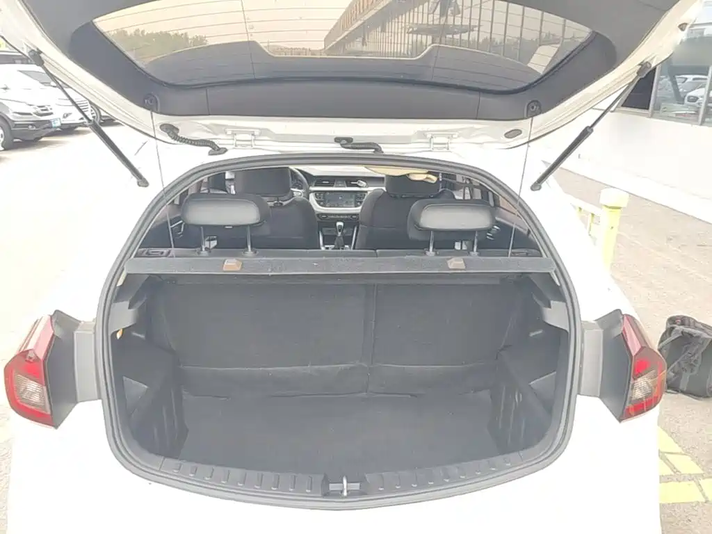 Geely Vision X3 — миниатюра 19