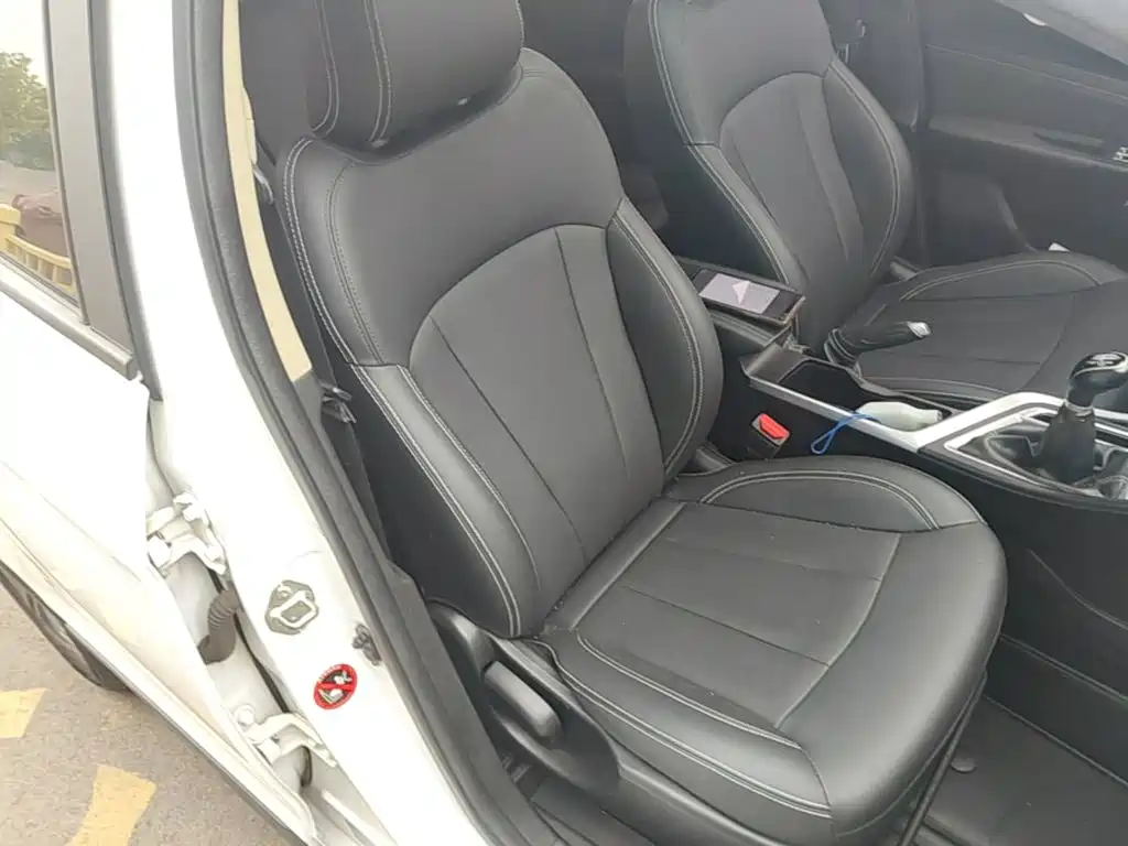 Geely Vision X3 — миниатюра 25