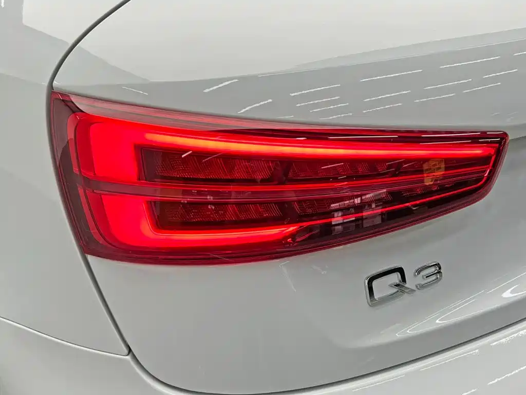 Audi Q3 — миниатюра 10