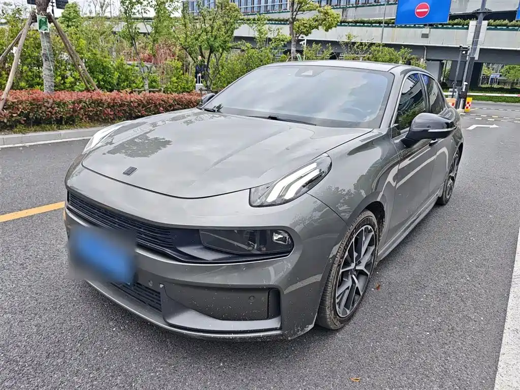 Lynk & Co 03 2022