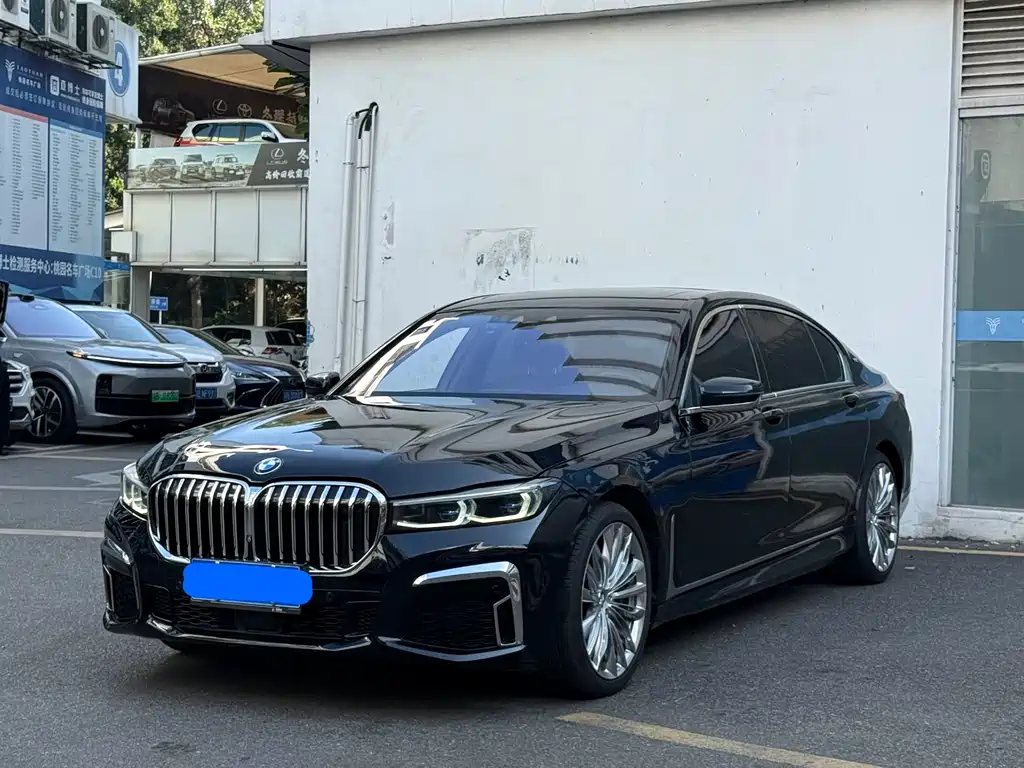 BMW 7 SERIES