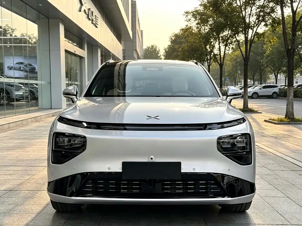 XPeng G9 — миниатюра 3