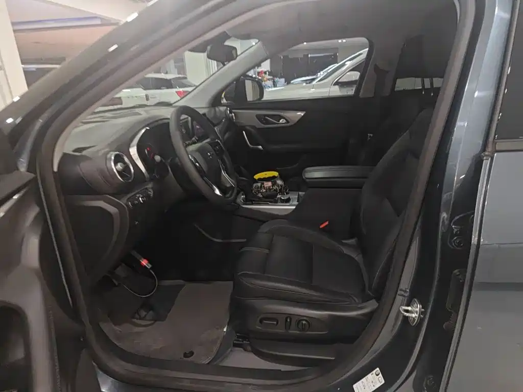 Chevrolet Blazer — миниатюра 9