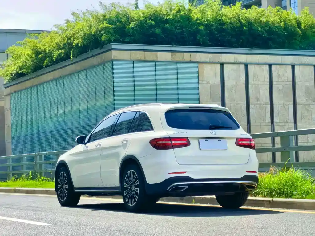 Mercedes-Benz GLC — миниатюра 2