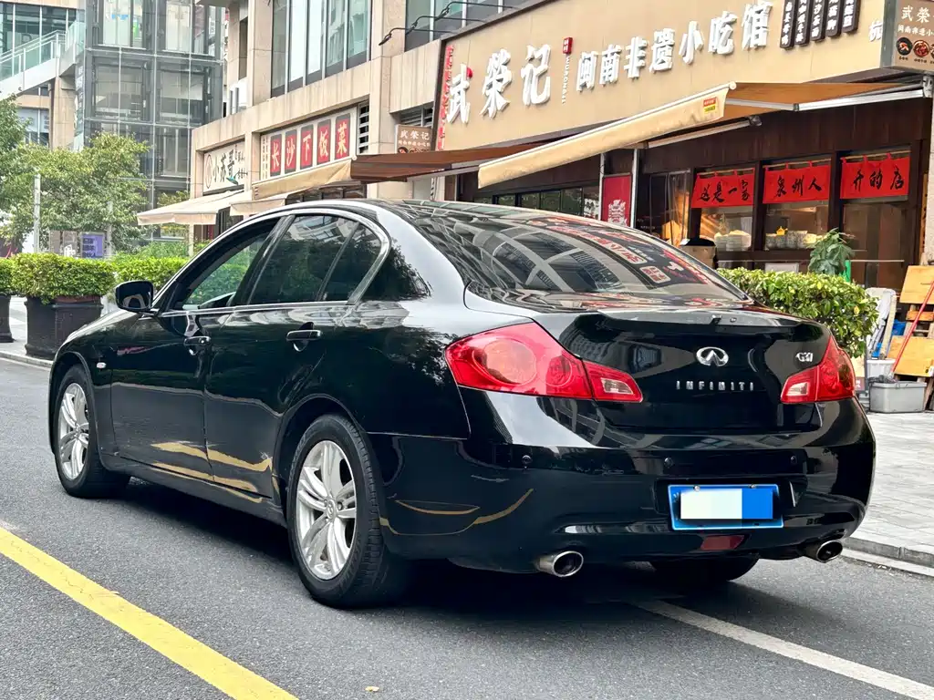 Infiniti G — миниатюра 5