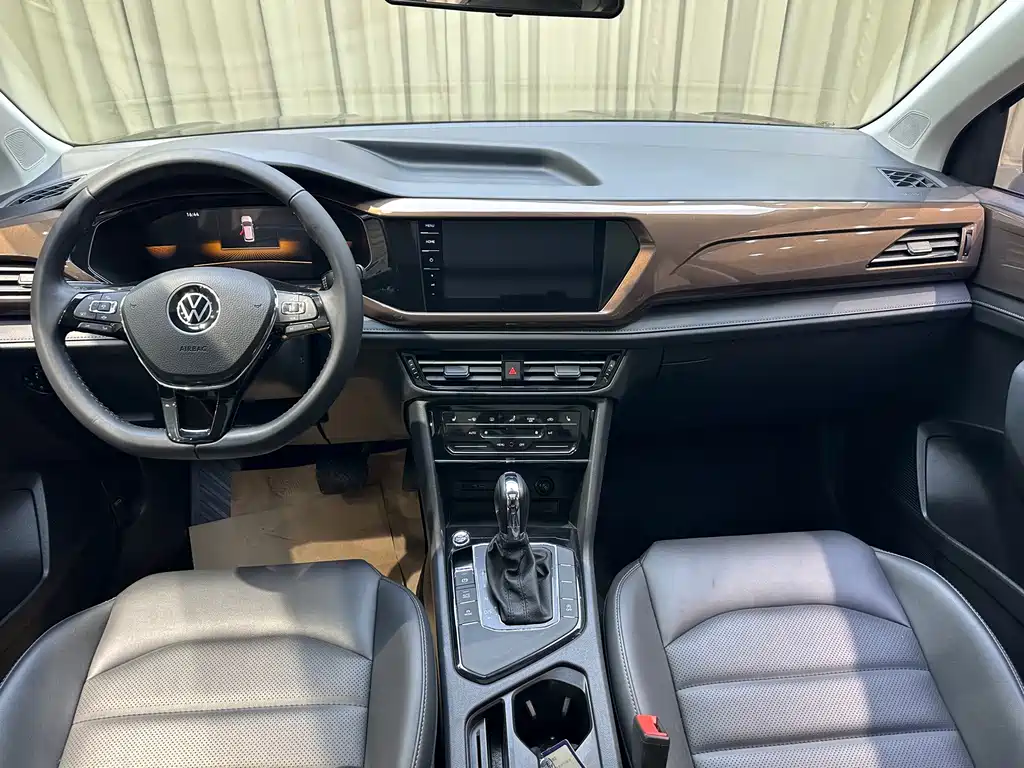 Volkswagen Tharu — миниатюра 11