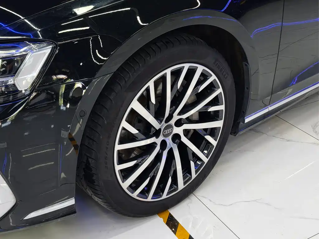 Audi A8 2023 A8L 55 TFSI quattro Flagship