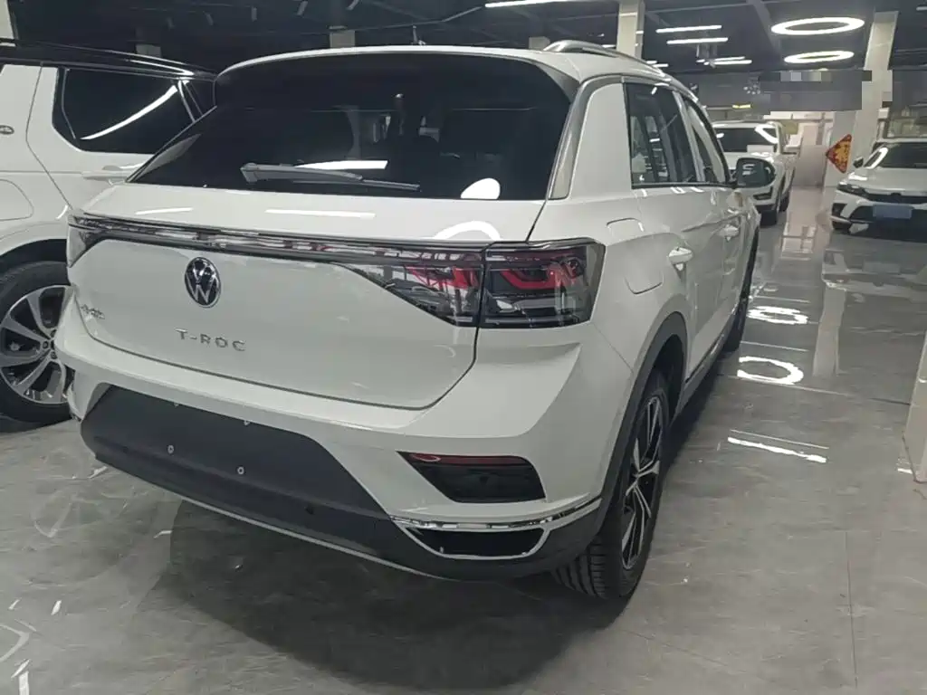 Volkswagen T-Roc 2025 280TSI DSG
