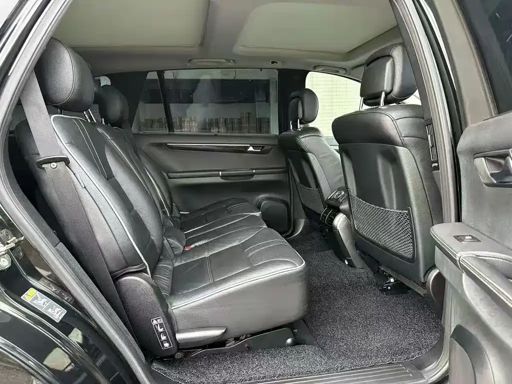 Mercedes-Benz R 2017 R 320 4MATIC