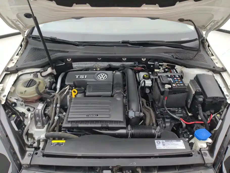 Volkswagen Golf — миниатюра 10