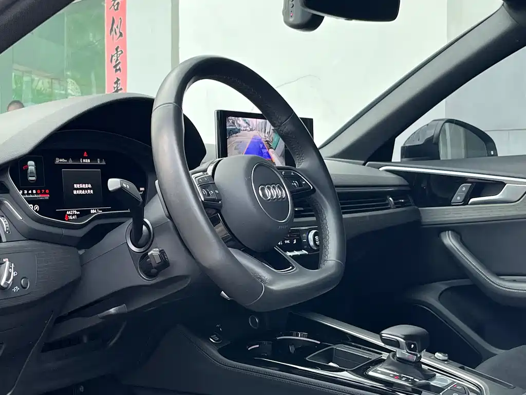 Audi A4L — миниатюра 7