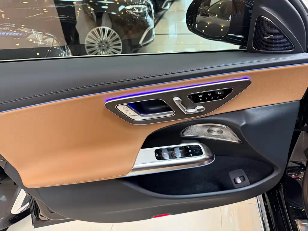 Mercedes-Benz E-Class E 2024 E 300 L Luxury