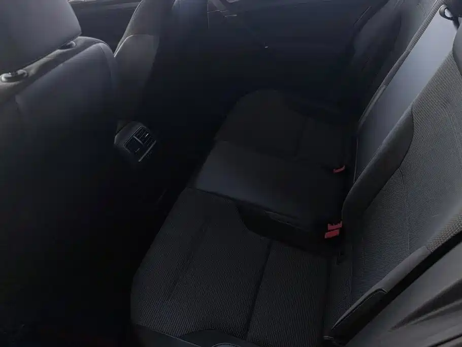 Volkswagen Golf — миниатюра 11