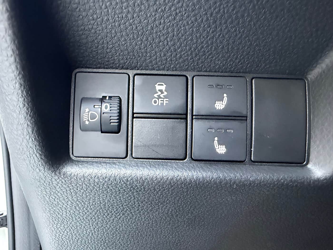 Honda Fit 1.5 л 2022 г. Белый, пробег 13100 км