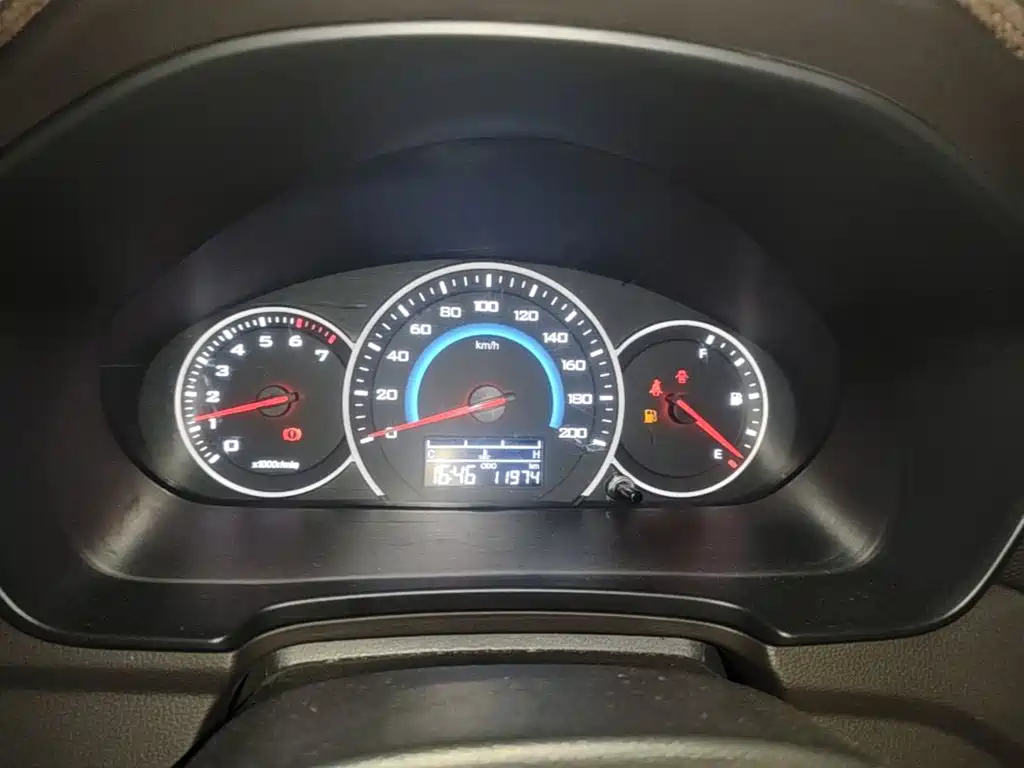 Wuling Hongguang V — миниатюра 16