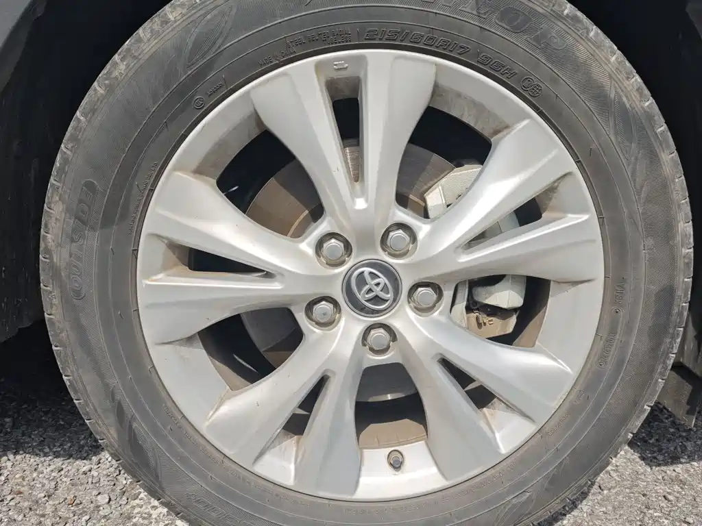 Toyota Izoa 2021 2.0L