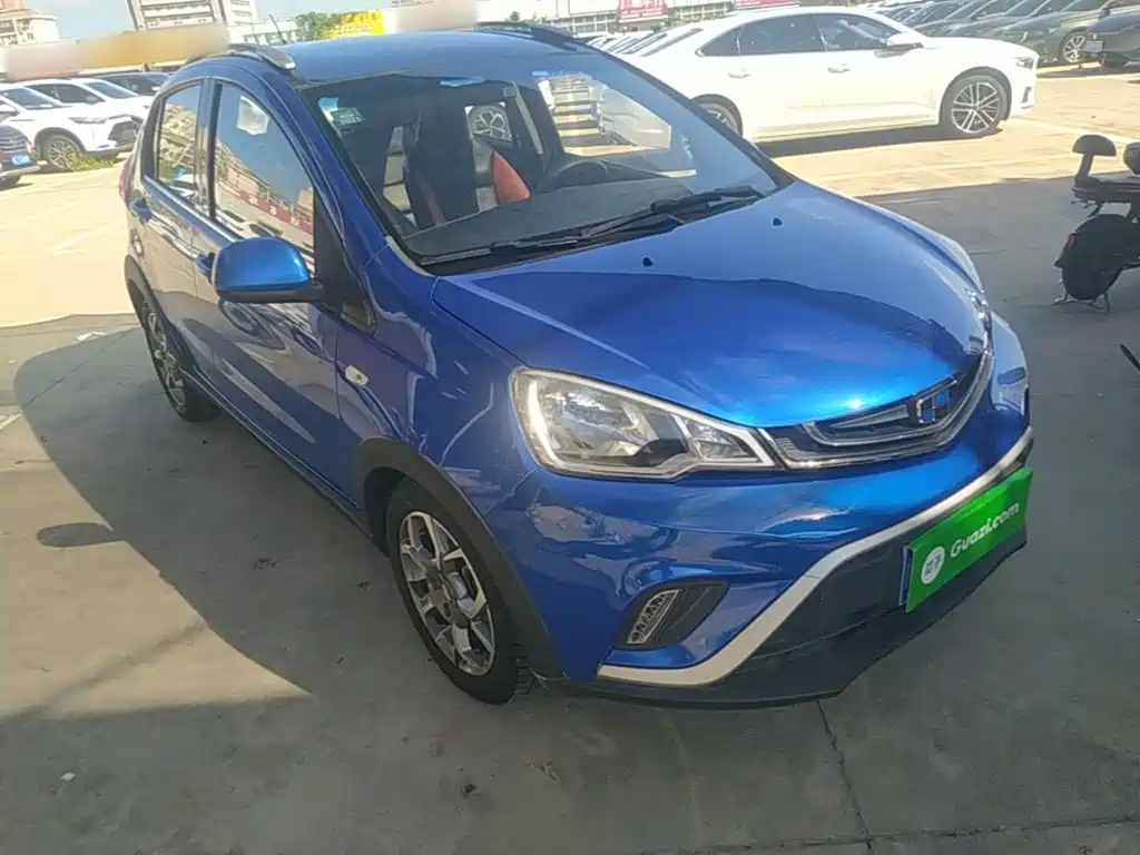Geely Vision X1 — миниатюра 4