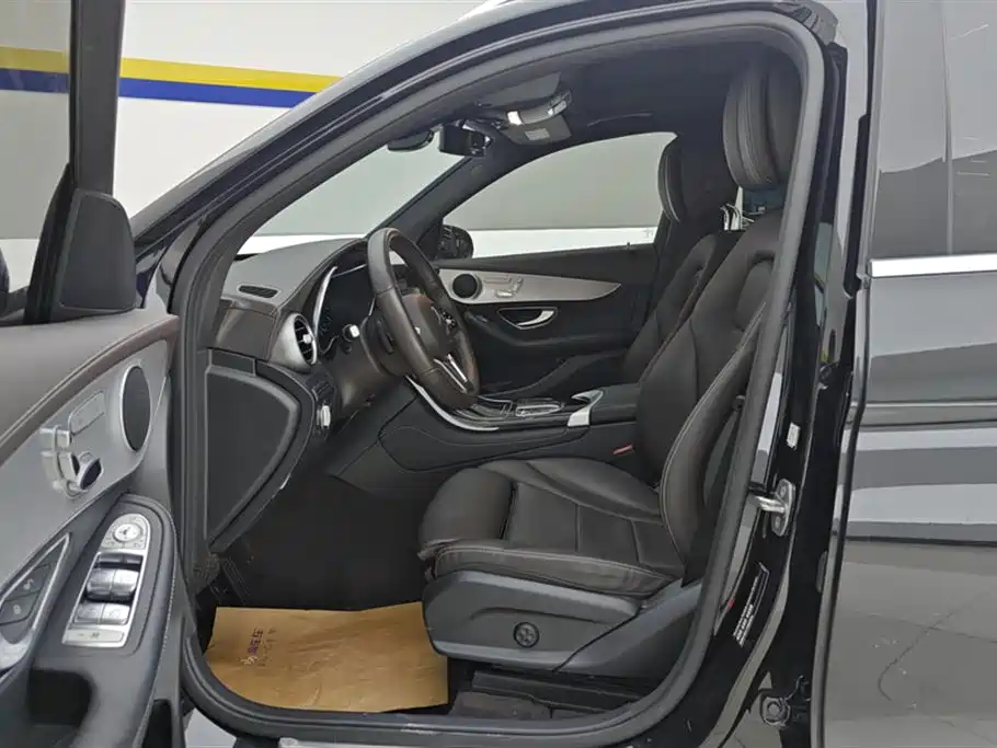 Mercedes-Benz GLC 2021 GLC 260 L 4MATIC