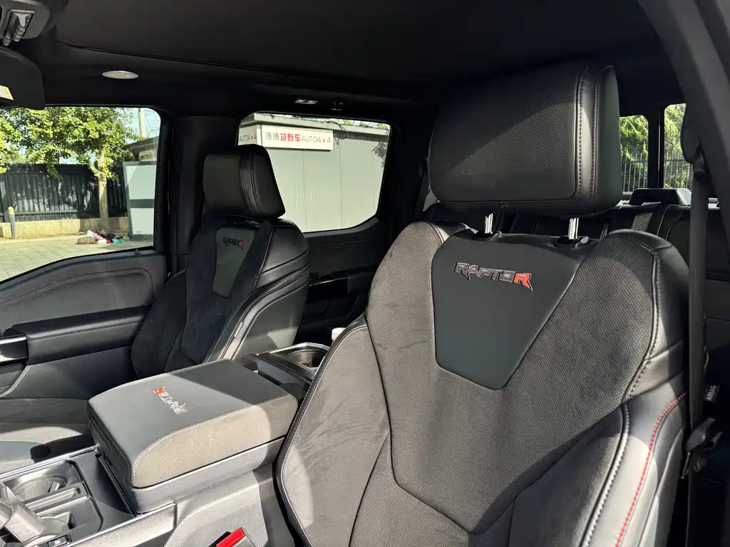 Ford F-150 Raptor — миниатюра 6