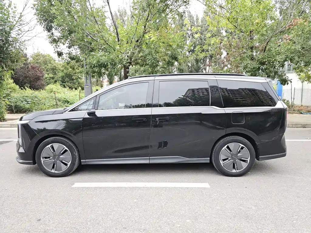 MAXUS Dajia 7 — миниатюра 7