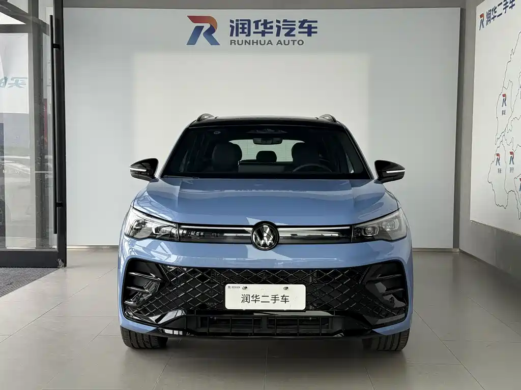 Volkswagen Tiguan L — миниатюра 2