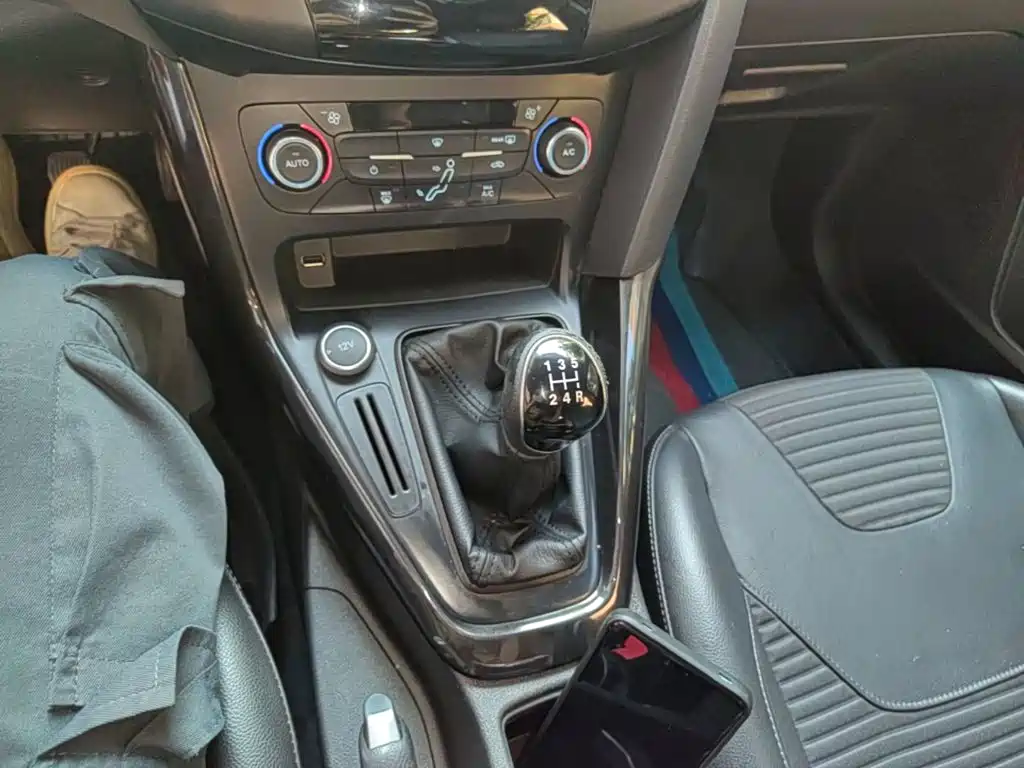 Ford Focus — миниатюра 14