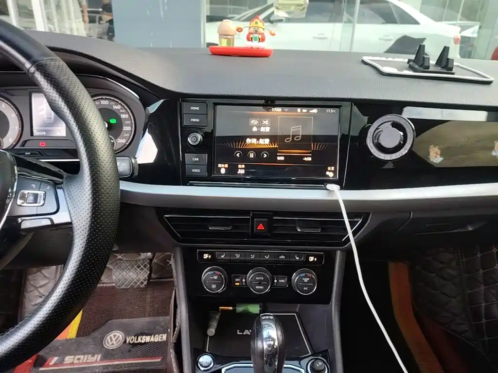 Volkswagen Lavida — миниатюра 13