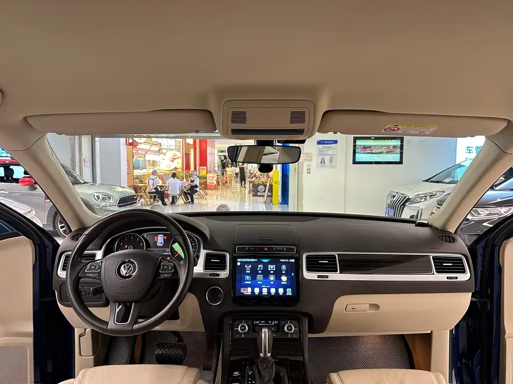 Volkswagen Touareg — миниатюра 21