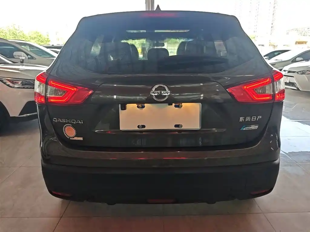 Nissan Qashqai 2017 2.0L CVT Luxury V
