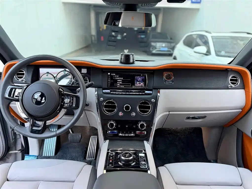 ROLLS-ROYCE CULLINAN