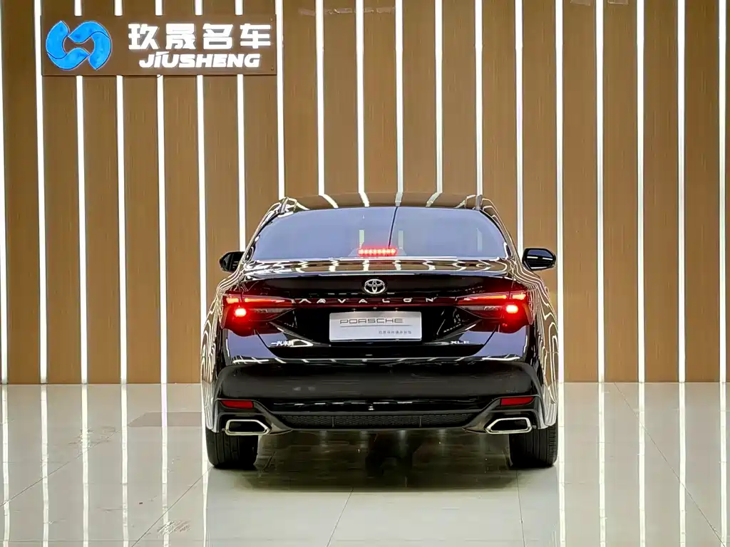Toyota Avalon — миниатюра 16
