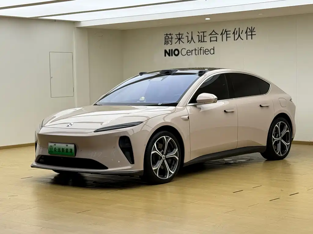 NIO ET5