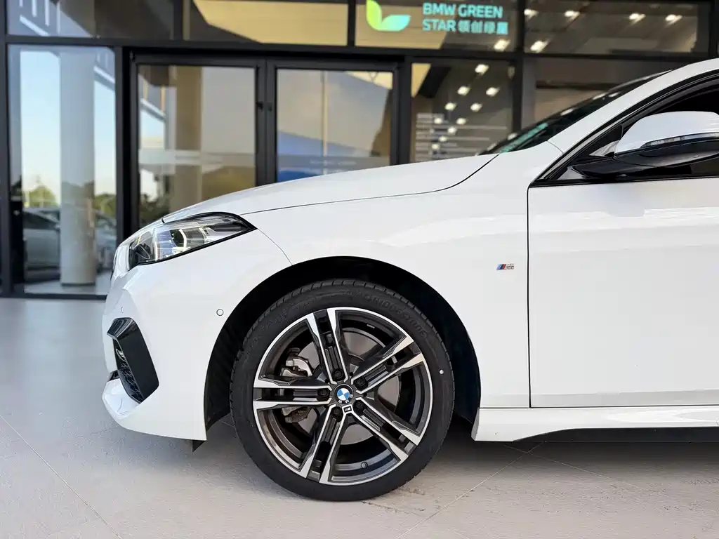 BMW 2 Series (Import) — миниатюра 4
