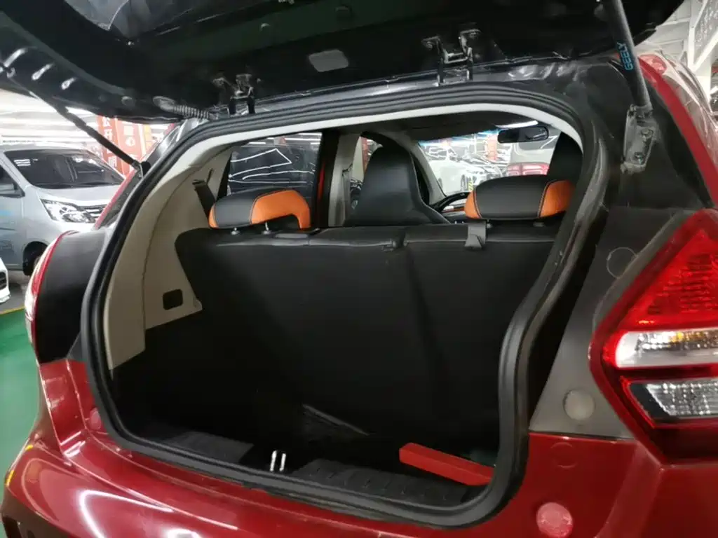 Geely Vision X1 — миниатюра 19
