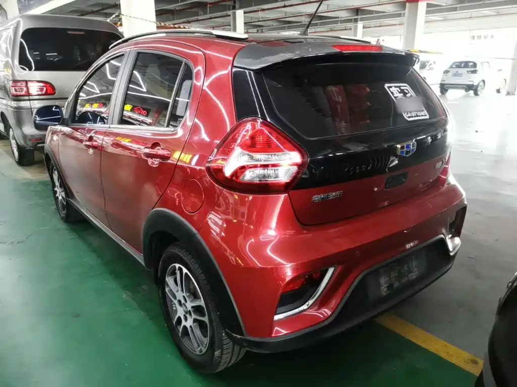 Geely Vision X1 — миниатюра 5