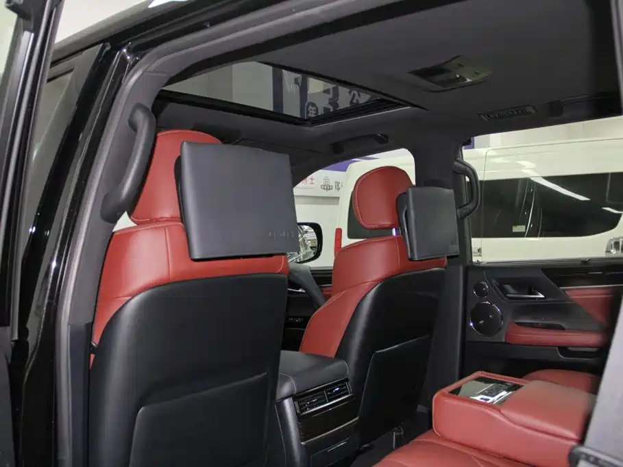 Lexus LX — миниатюра 24