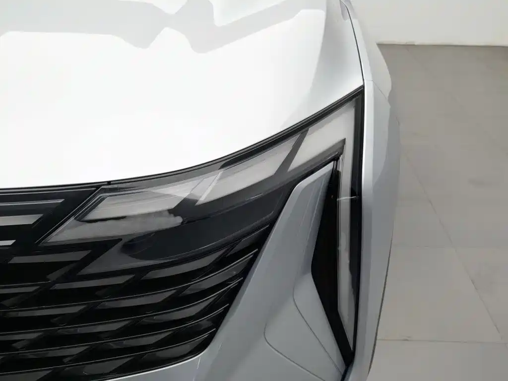 Geely Boyue L — миниатюра 7