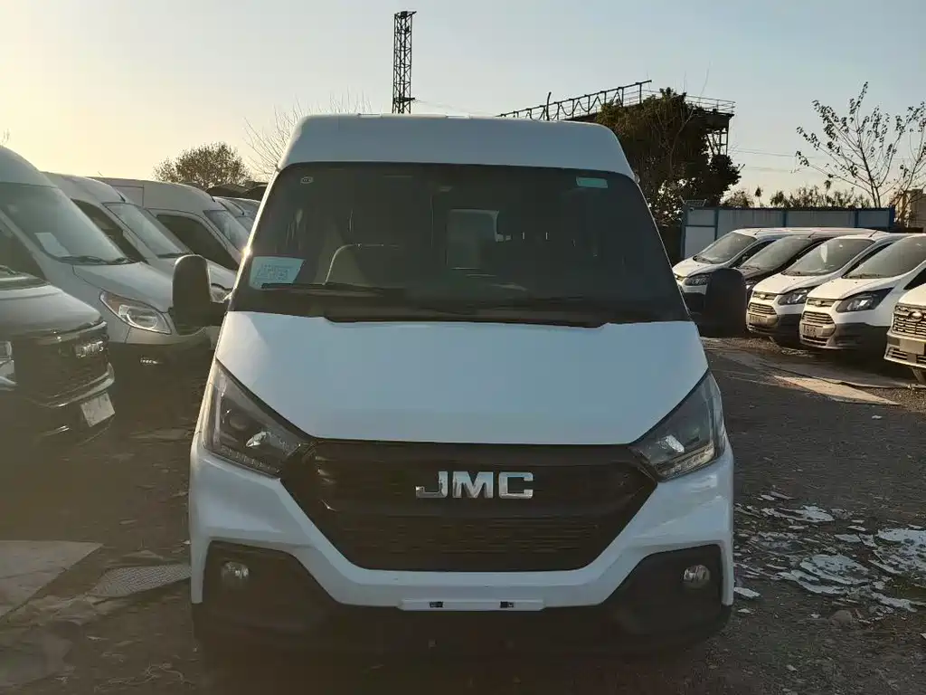 Купить JMC Tesla