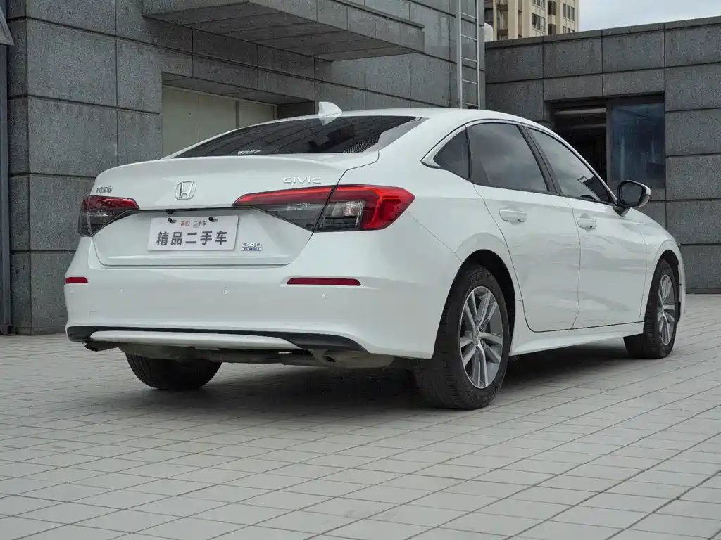 Honda Civic 2023 240TURBO CVT