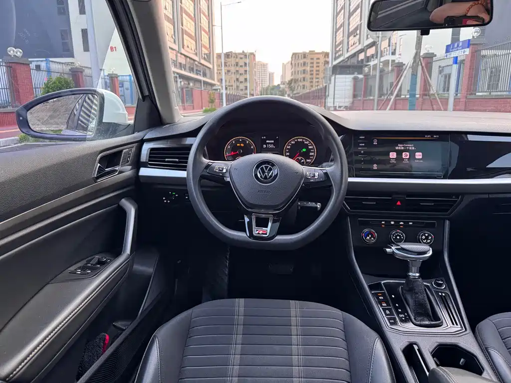 Volkswagen Lavida — миниатюра 13
