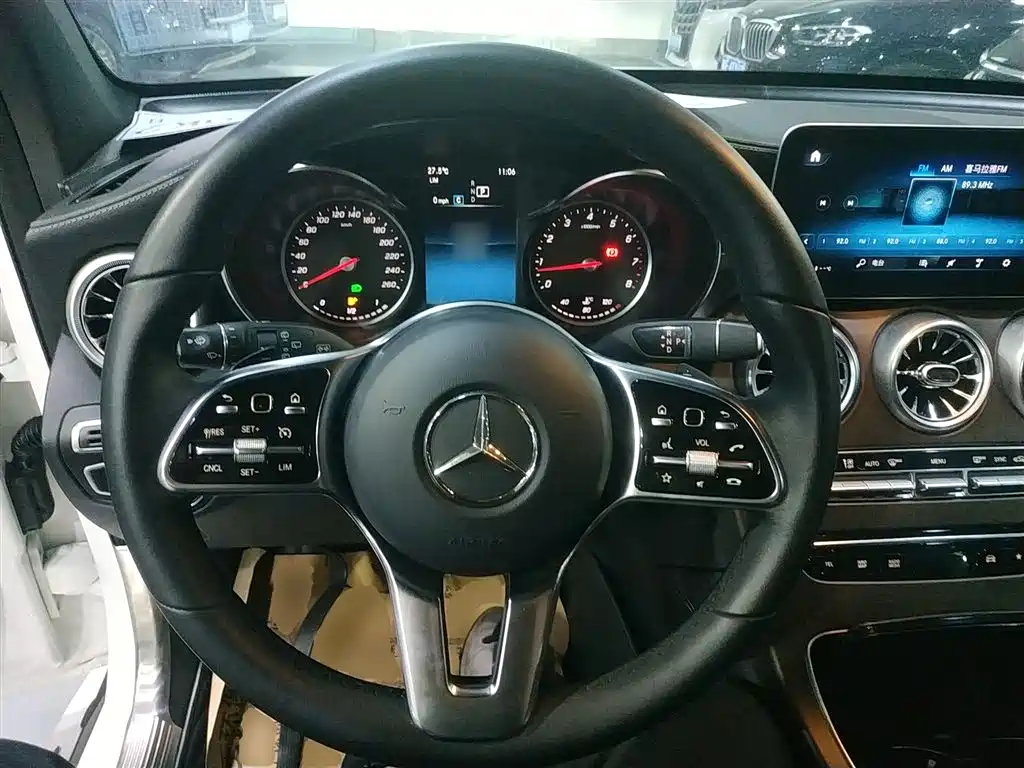 Mercedes-Benz GLC - фото 11