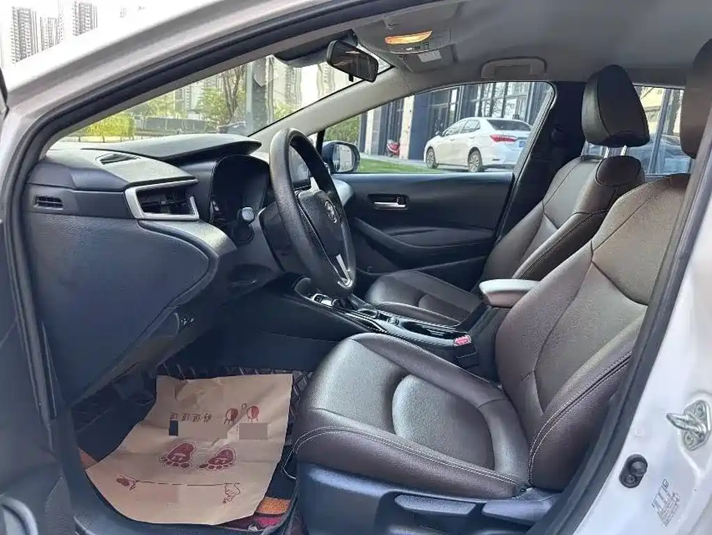 Toyota Corolla — миниатюра 10