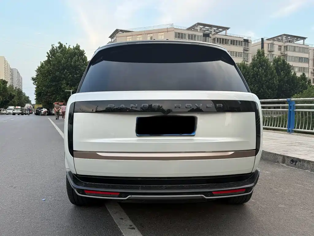 Land Rover Range Rover 2023 3.0 L6 400PS мест Long Wheelbase