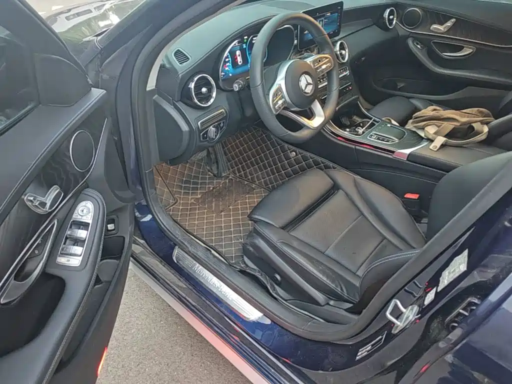 Mercedes-Benz C-Class — миниатюра 21