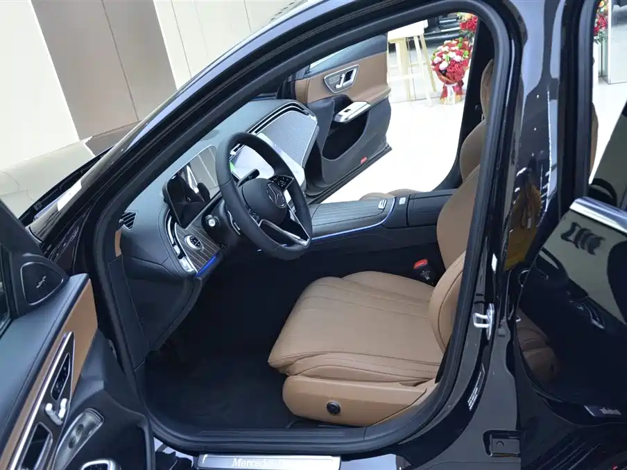 Mercedes-Benz E-Class E 2026 E 300 L Fashion